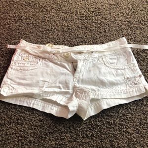 American Eagle white cargo shorts